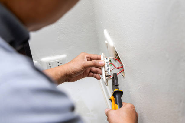 Best Affordable Emergency Electrician  in Greentree, NJ